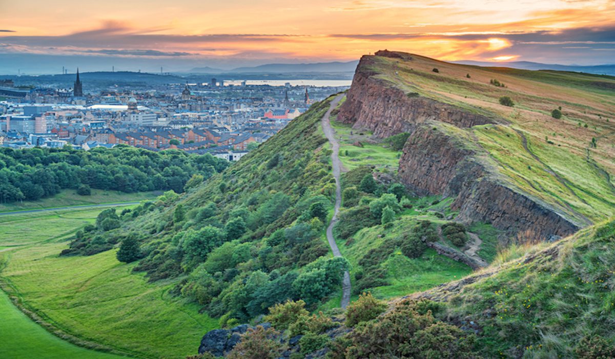 Read more about the article A Legal Journey Through Time: Destination CLEs’ Scotland Eduvacation