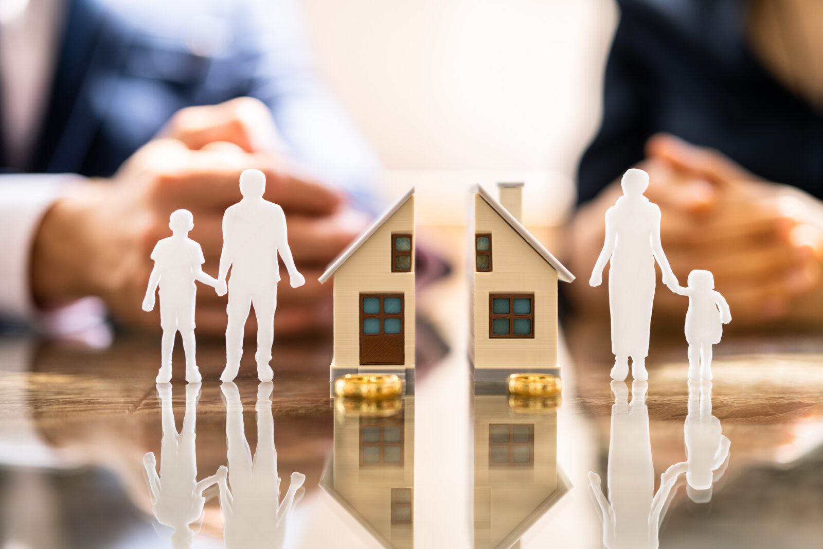 Read more about the article Selling a Home Amidst a Divorce